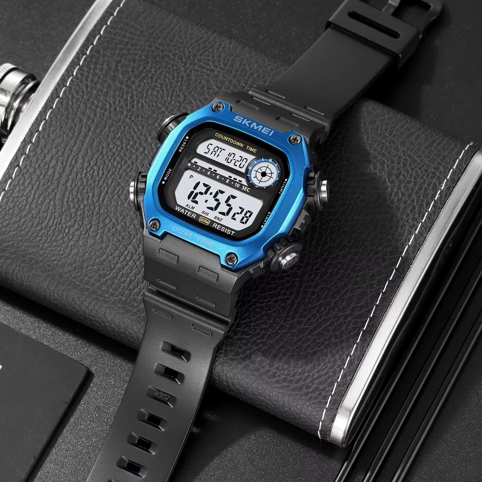 2126 Alarm Montre Homme Back Light Dightal Countdown Sport Watches Mens Fashion 5Bar Waterproof Stopwatch Wristwatch